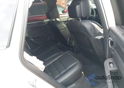 2023 Porsche Macan Gts z USA, uszkodzony, nr VIN WP1AF2A52PLB57822